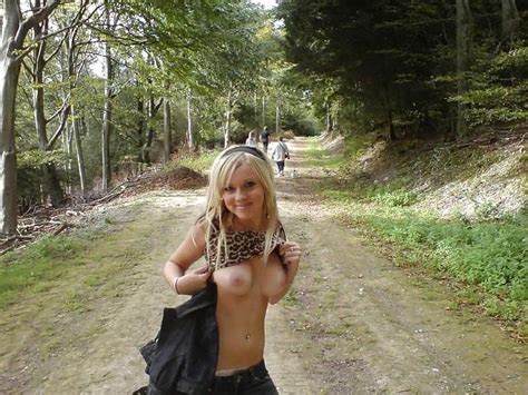 Public Nudity Flashing Tits Cunt Porn Pictures Xxx Photos Sex Images Pictoa