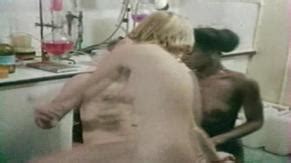 RESEAU PARTICULIER NUDE SCENES AZNude