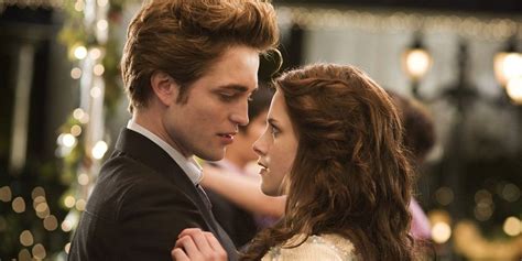 10 Most Romantic Edward and Bella Moments in Twilight