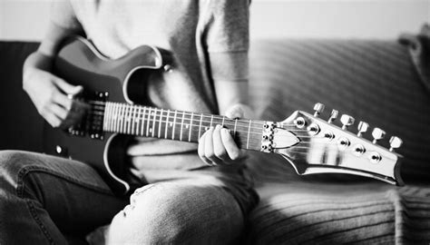 how to play a song on repeat apple music