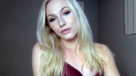 Blonde Shemale Jerks Webcam Xhamster