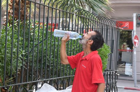 Recomienda IMSS Suficiente Consumo De Agua Debido Al Intenso Calor