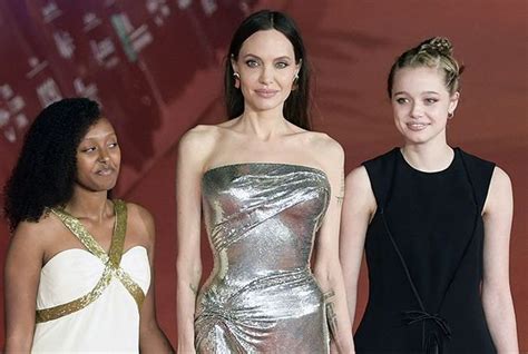 Angelina Jolie Sa Fille Apparaît Dans Une Rare Vidéo… Un Moment