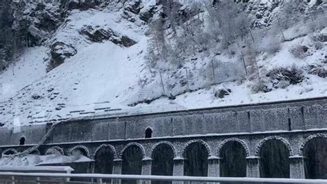 Frejus La Neve Congela Il Ritorno Dei Treni Per La Francia Il Traforo