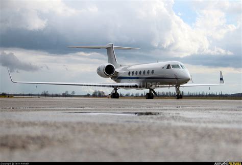 Xa Atl Private Gulfstream Aerospace G V G V Sp G G At