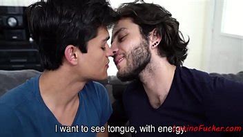 Dos Chicos Latinos Heterosexuales Follan Por Dinero Xvideos