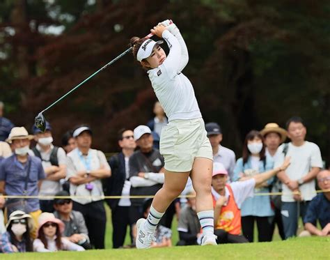 山下美夢有、3位に浮上 大会連覇へ「残り2日も自分らしいプレーで」／国内女子ゴルフ ライブドアニュース