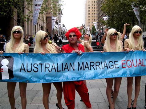 Mariage Gay Australie Chr Tiens Mari S Menacent De Divorcer Gay