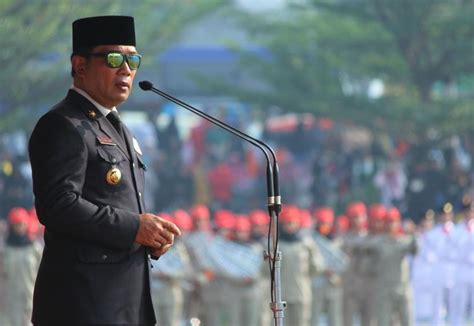 Ridwan Kamil Prabowo Tampil Jenaka Mencairkan Debat Republika Online