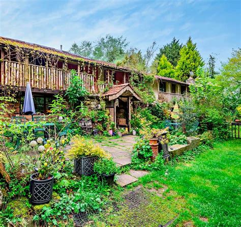 Lugares de ensueño te mostramos donde se grabó Sex Education Millas x el mundo