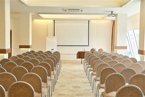 Конференц-зал Эверест - Мероприятия отеля Elements Kirov Hotel 5* г ...