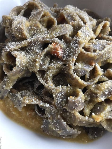 Tagliatelle Di Grano Saraceno Con Crema Di Verza E Pomodori Secchi