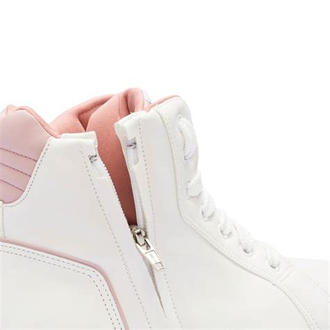 Bota De Treino Feminina Branco Nude Minha For A Loja Online Zagga