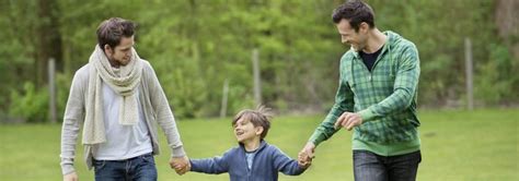 Couple Gay Les Droits Du Compagnon Ou De La Compagne Du Parent Biologique Ou Adoptif Parent