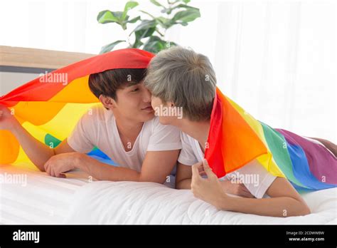 Gay boy Fotos und Bildmaterial in hoher Auflösung Alamy