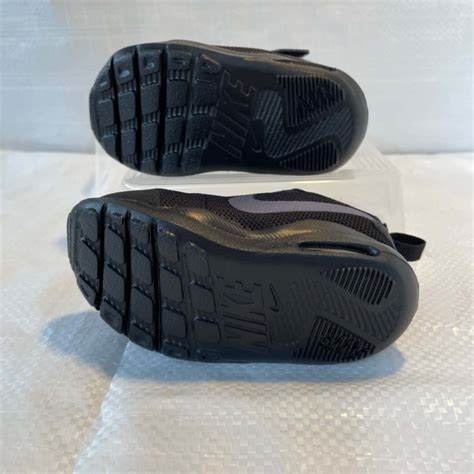 Nike Baby Shoes Size 21 Eublack With Shimmery Tick S