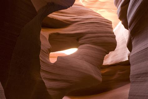 Lower Vs Upper Antelope - Antelope Canyon