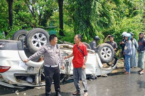 Momen Langka Pelajar Ini Kejar Mobil Yang Ditabraknya Dan Minta Maaf