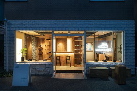 SHOEBOYS | Interior design studio YAGYUG. やぐゆぐ