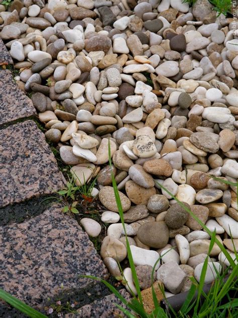 Галька Каспийская 10-20 мм купить по низкой цене в торговом доме Дабл-Ю ...