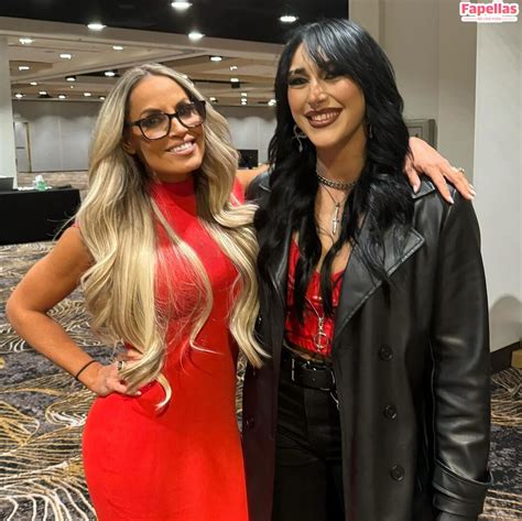 Trish Stratus Aka Trishstratuscom Nude Leaks Fapellas