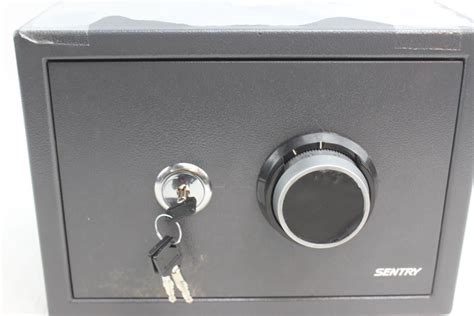 Sentry Safe Combination And Key Combo Lock Property Room