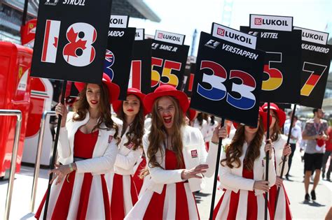 F1 La Rivolta Delle Grid Girls Contro Liberty Media Si Pensi A