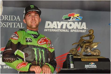 Eli Tomac Net Worth - How Rich is the Motorcycle Racer? - Famous People