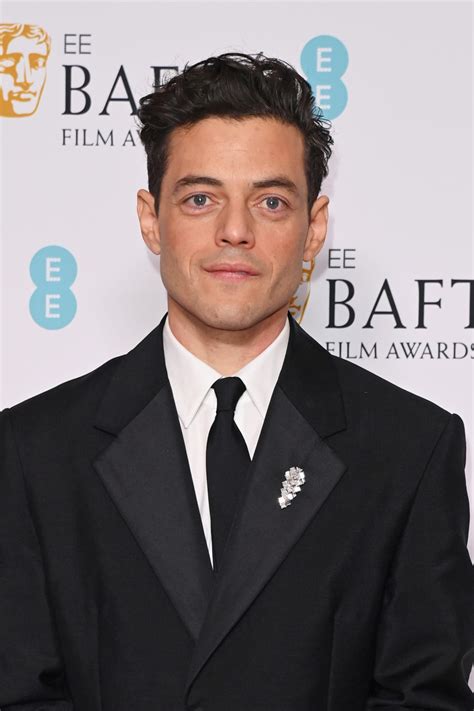 Male Celebrities Who Are Considered Ugly Hot