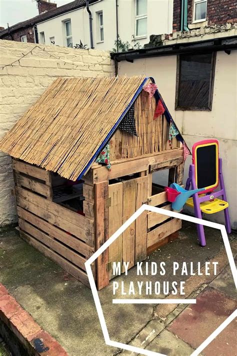 My Kids Pallet Playhouse • 1001 Pallets