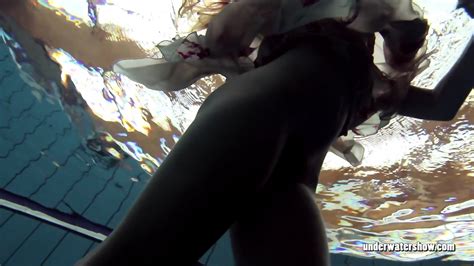 Hot Babe Lucy Swims Nude Lucy Lucy