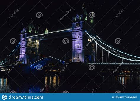 Tower bridge at night editorial photography. Image of view - 239446117