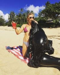 Katee Sackhoff Wearing A Bikini At A Beach Twitpic Phun