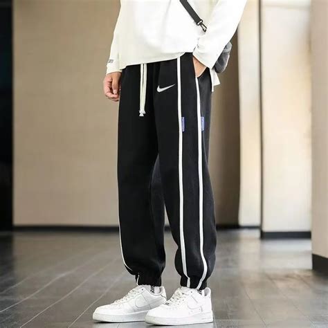 Брюки спортивные Nike Мужской - купить по доступным ценам в интернет ...