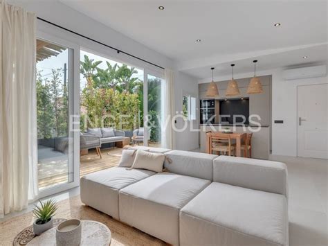 Casas Y Pisos Con Balc N Y Terraza Urbanizaci N Pinomar Marbella