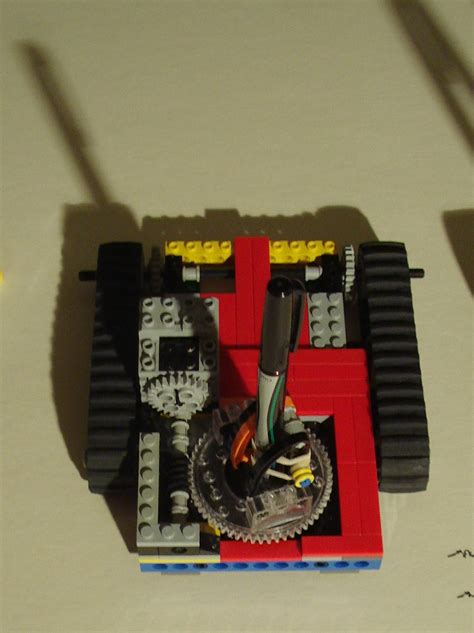 Architecture Machines: LEGO RCX DRAWING MACHINE BASE