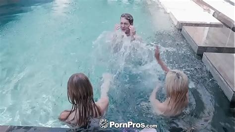 Poolparty Videos Xvideos