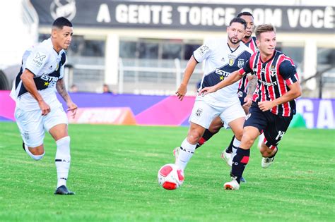 Ponte Preta Vence E Derruba Invencibilidade Do S O Paulo No Paulist O