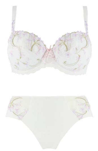 Marie Antoinette inspired lingerie Lingerie inspirée par Marie Antoinette PLACE DE LA DENTELLE