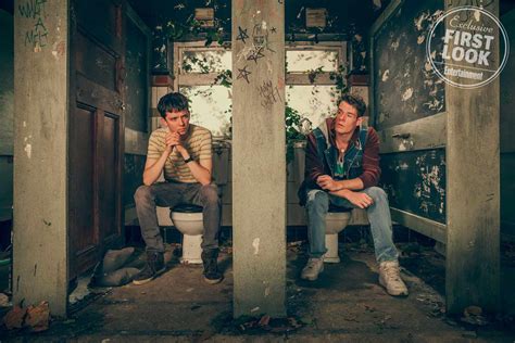 Netflix S Sex Education See Gillian Anderson Asa Butterfield In First Look