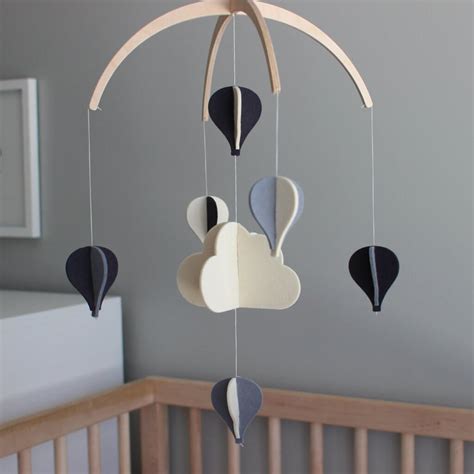 Best Baby Mobiles Reviewed & Rated In 2020 | Borncute.com