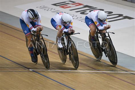 KUALIFIKASI TIM PURSUIT PUTRI UCI TRACK NATIONS CUP 2023 ANTARA Foto