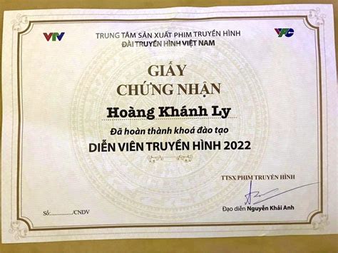 Cô gái gây sốt MXH với câu hát hóa ra là nữ diễn viên phim hot VTV