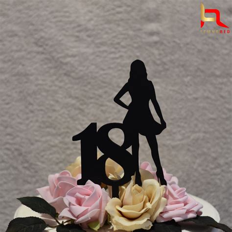 Decoratiune Tort Pentru Majorat Girl 18 M1