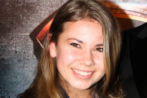 Bindi Irwin Wiki Age Net Worth Figure Size Boyfriend And Biography