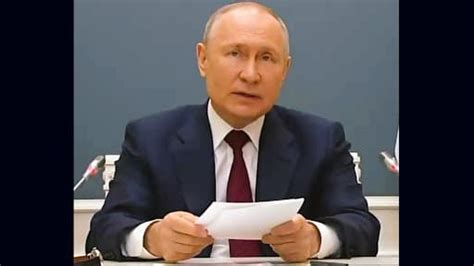 Sex Change Ban In Russia President Vladimir Putin Signs Law Banning Gender Reassignment Surgery