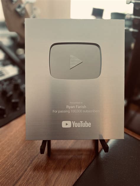 Youtube 100000 Subscribers Award Ryan Farish