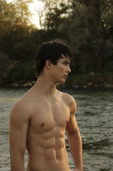 Hot Guys A Great Looking Guy Every Day Page