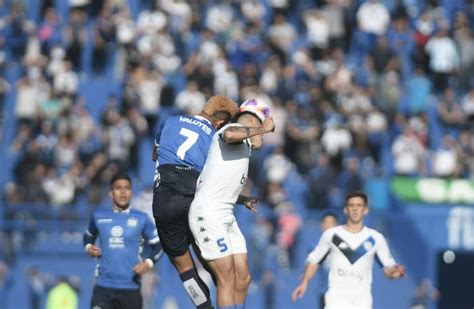 Talleres no pudo sostener el empate y Vélez ganó 2 a 1 en el estadio