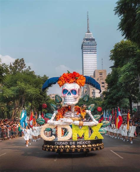 Desfile de día de muertos 2019 en CDMX Dia de muertos Altares dia de